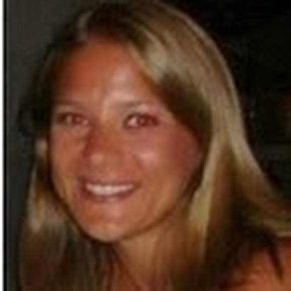 Meet your Posher, Andrea - Picture 1 of 1